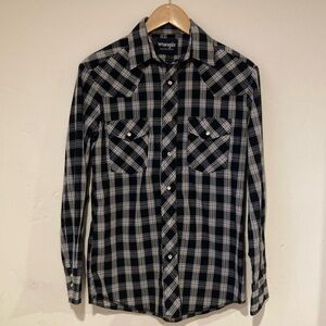 WRANGLER Men’s Size Small Button Down